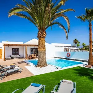 Axular With Heated Private Pool Holiday home Playa Blanca (Lanzarote)